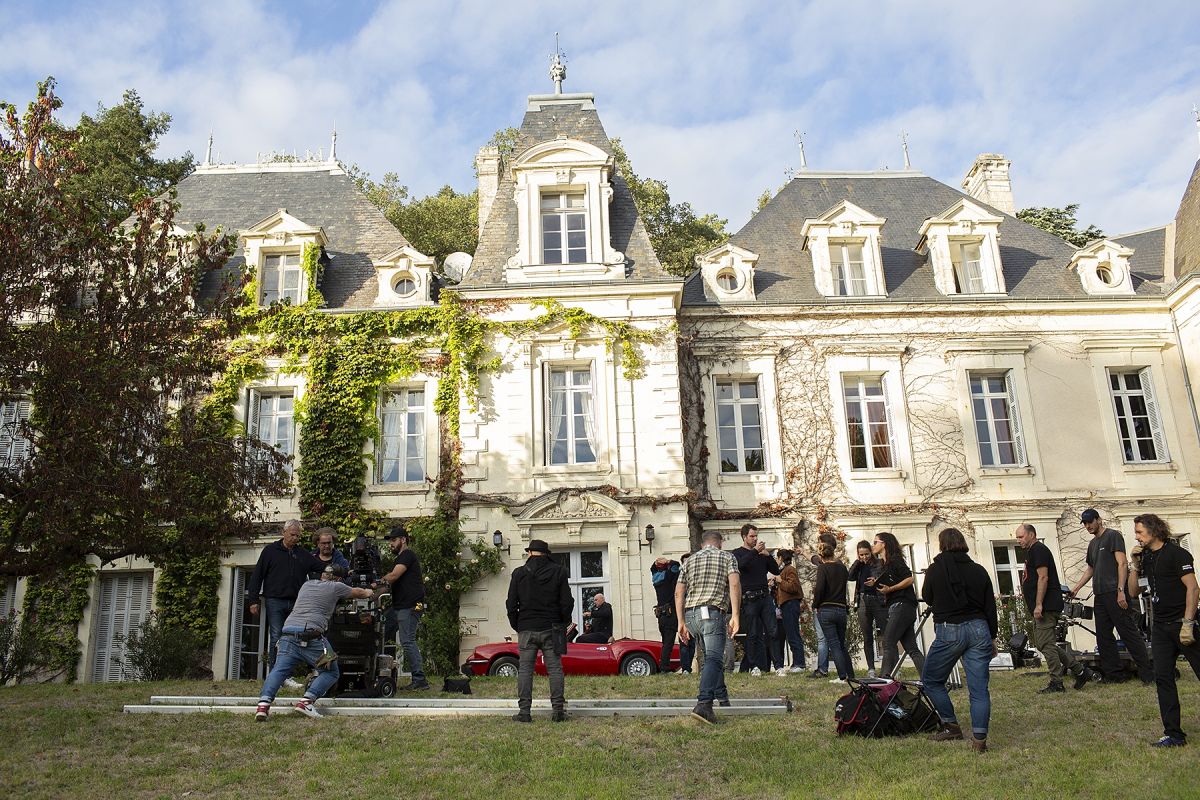 The country estate that became the primary location for Episode 8, "Family Affair" — in which Emily tries to land a friend's champagne vineyard as a client.