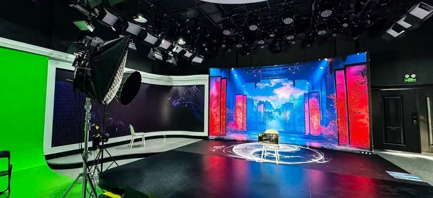 NP Aoto University